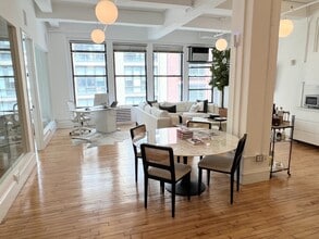 130 W 25th St, New York, NY à louer Photo intérieure– Image 1 sur 13