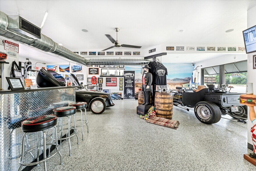 716a, 716b, 720, 722 W. Euless Blvd portefeuille de 2 biens à vendre sur LoopNet.fr - Photo de l’immeuble – Image 3 sur 21