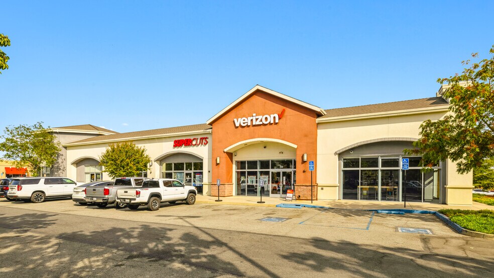 6965 Camino Arroyo, Gilroy, CA à vendre - Photo de l’immeuble – Image 3 sur 4