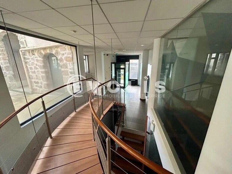 Local commercial dans Palaiseau à louer - Photo intérieure – Image 2 sur 7