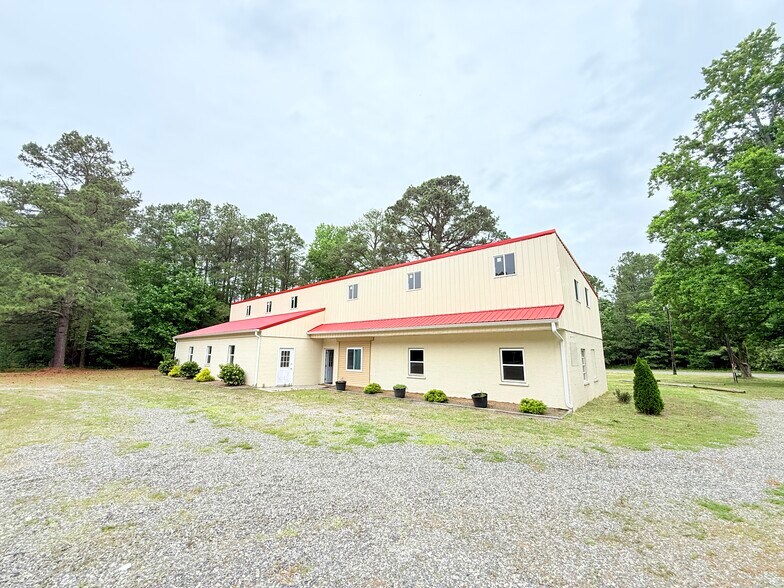 7154 Richmond Hwy, Tappahannock, VA à vendre - Photo de l’immeuble – Image 2 sur 35