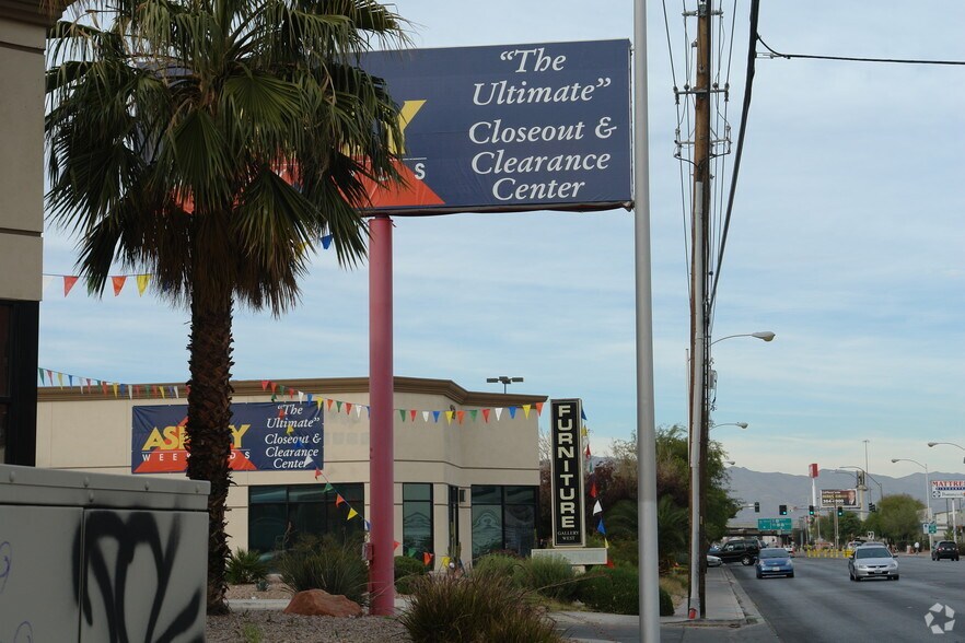 280 S Martin Luther King Blvd, Las Vegas, NV à vendre - Photo de l’immeuble – Image 3 sur 6