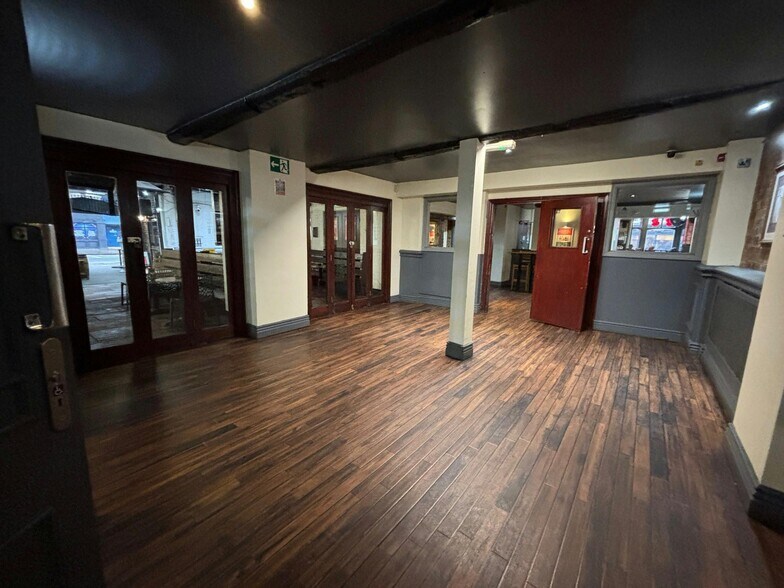 2-4 Churchgate, Bolton à vendre - Photo de l’immeuble – Image 3 sur 22