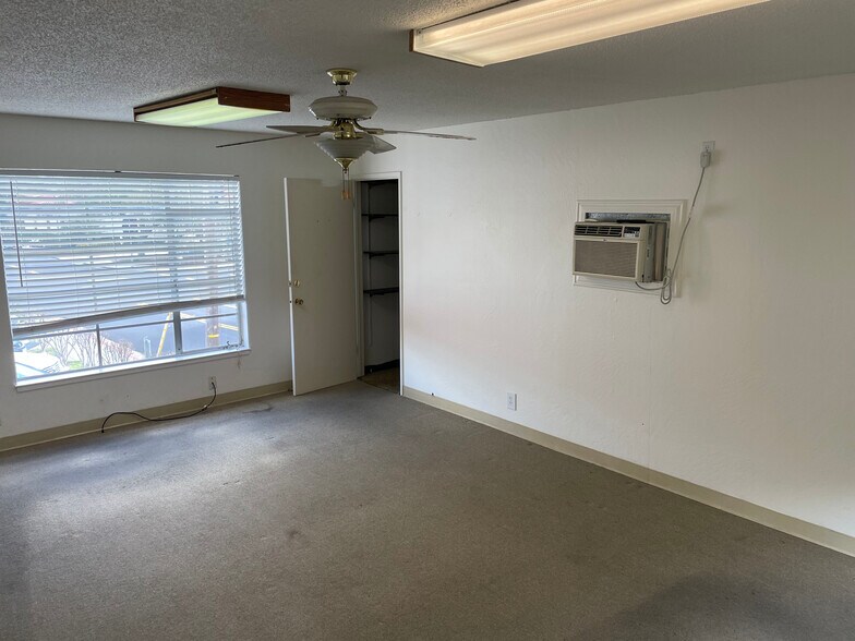 501 N Santa Cruz Ave, Los Gatos, CA à louer - Photo intérieure – Image 3 sur 5