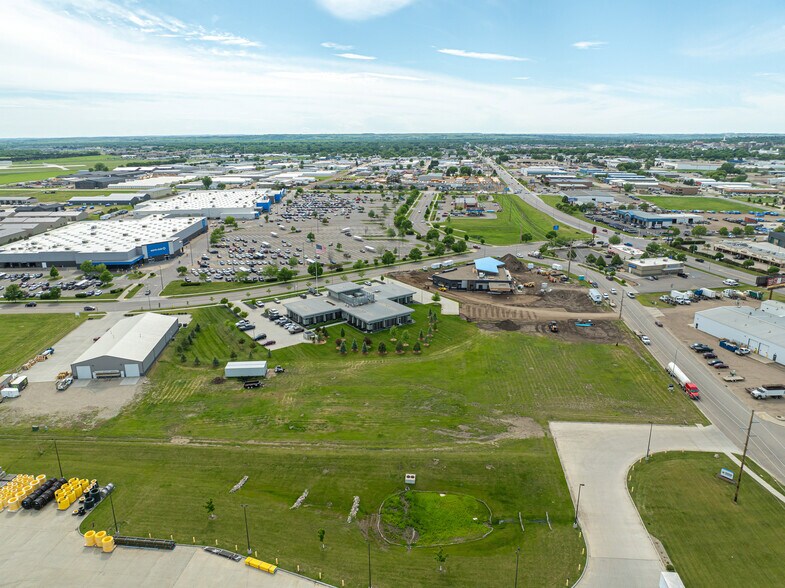 3101 Rock Island Pl, Bismarck, ND à vendre - Photo de l’immeuble – Image 3 sur 10