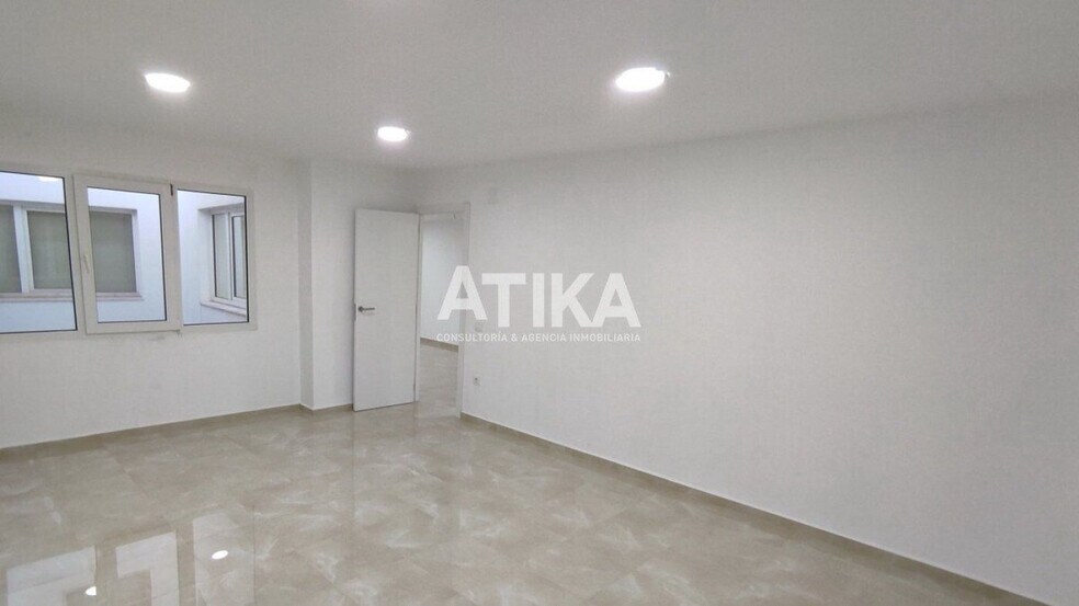 Bureau dans Ontinyent, Valencia à louer - Photo intérieure – Image 2 sur 18
