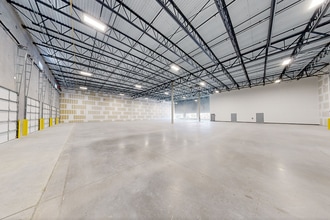 Airport Haul Rd, Fort Myers, FL à louer Numérisation 3D Matterport– Image 1 sur 5