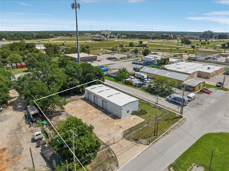 10131 E 47th Pl, Tulsa, OK à vendre - Photo de l’immeuble – Image 2 sur 25