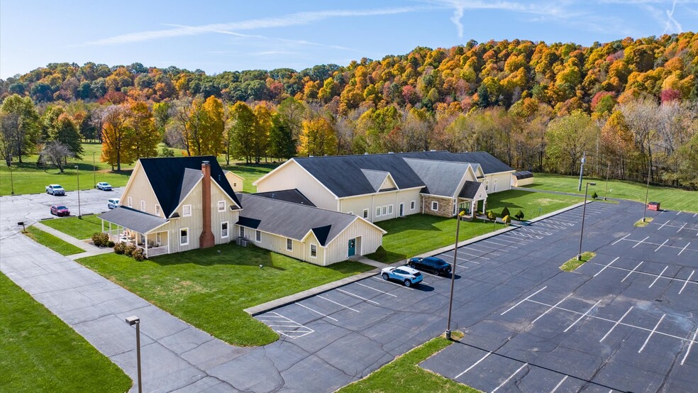 8135 Mount Vernon Rd, Saint Louisville, OH à vendre - Photo principale – Image 1 sur 33