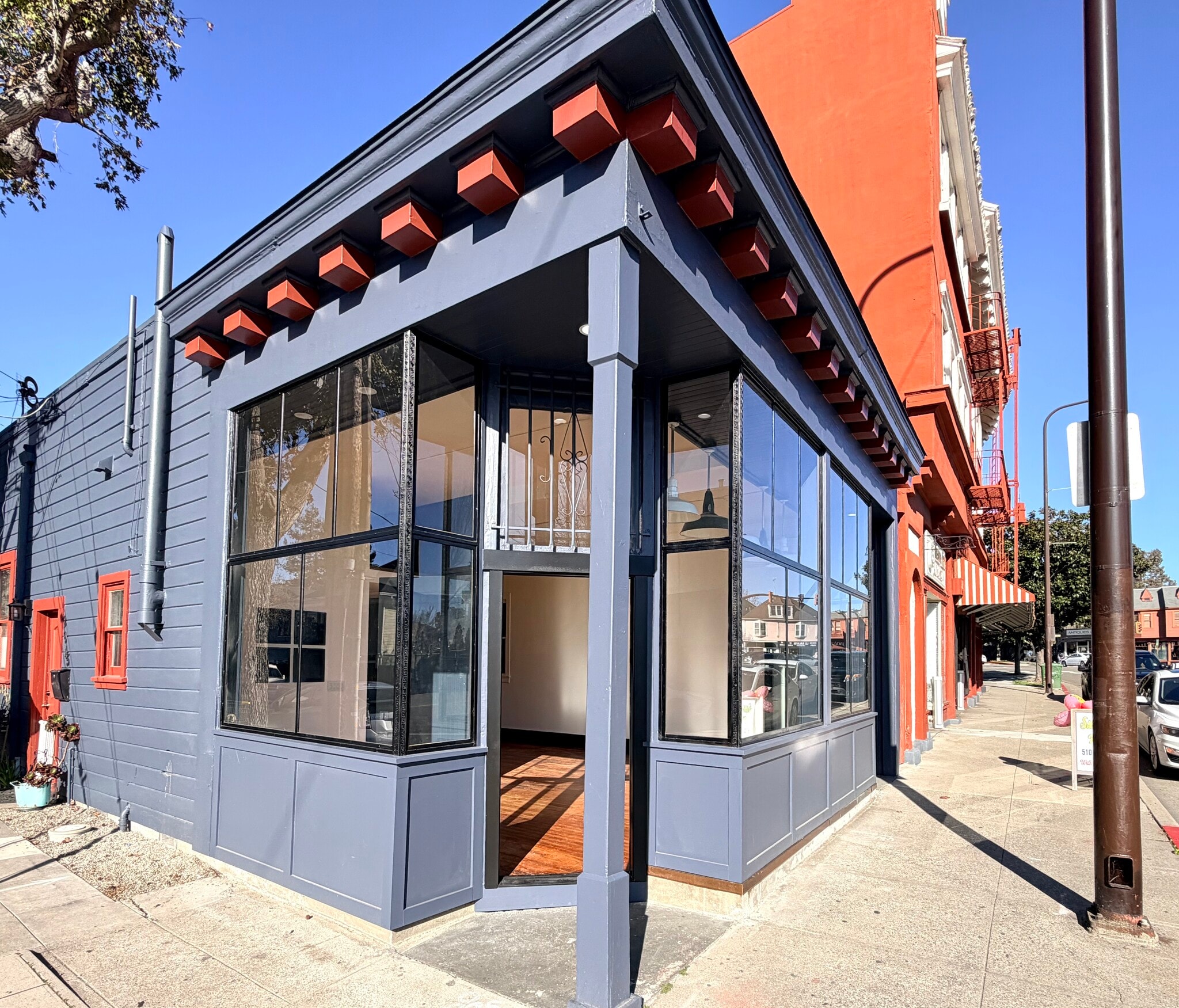 1979 Ashby Ave, Berkeley, CA à louer Photo de l’immeuble– Image 1 sur 10