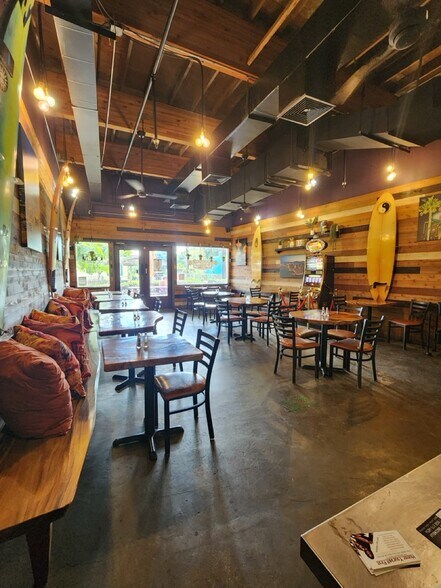 66-437 Kamehameha Hwy, Haleiwa, HI à vendre - Photo de l’immeuble – Image 2 sur 12