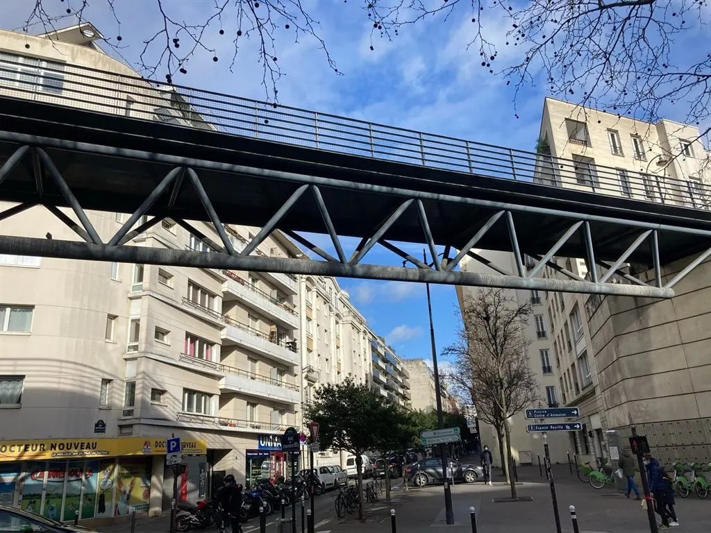 Local commercial dans Paris à vendre Photo de l’immeuble– Image 1 sur 6