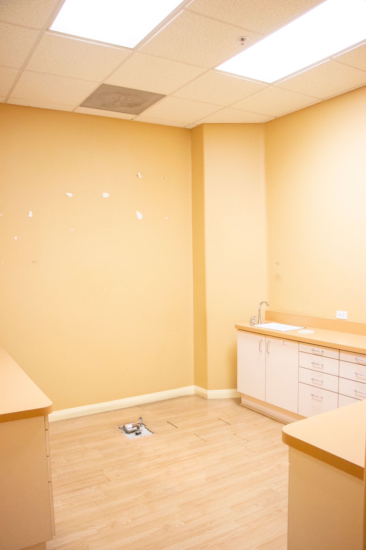 3301-3311 E 12th St, Oakland, CA à louer Photo intérieure– Image 1 sur 8