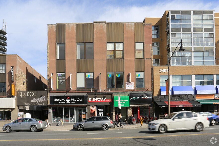 2409-2415 Yonge St, Toronto, ON à louer - Photo de l’immeuble – Image 2 sur 4
