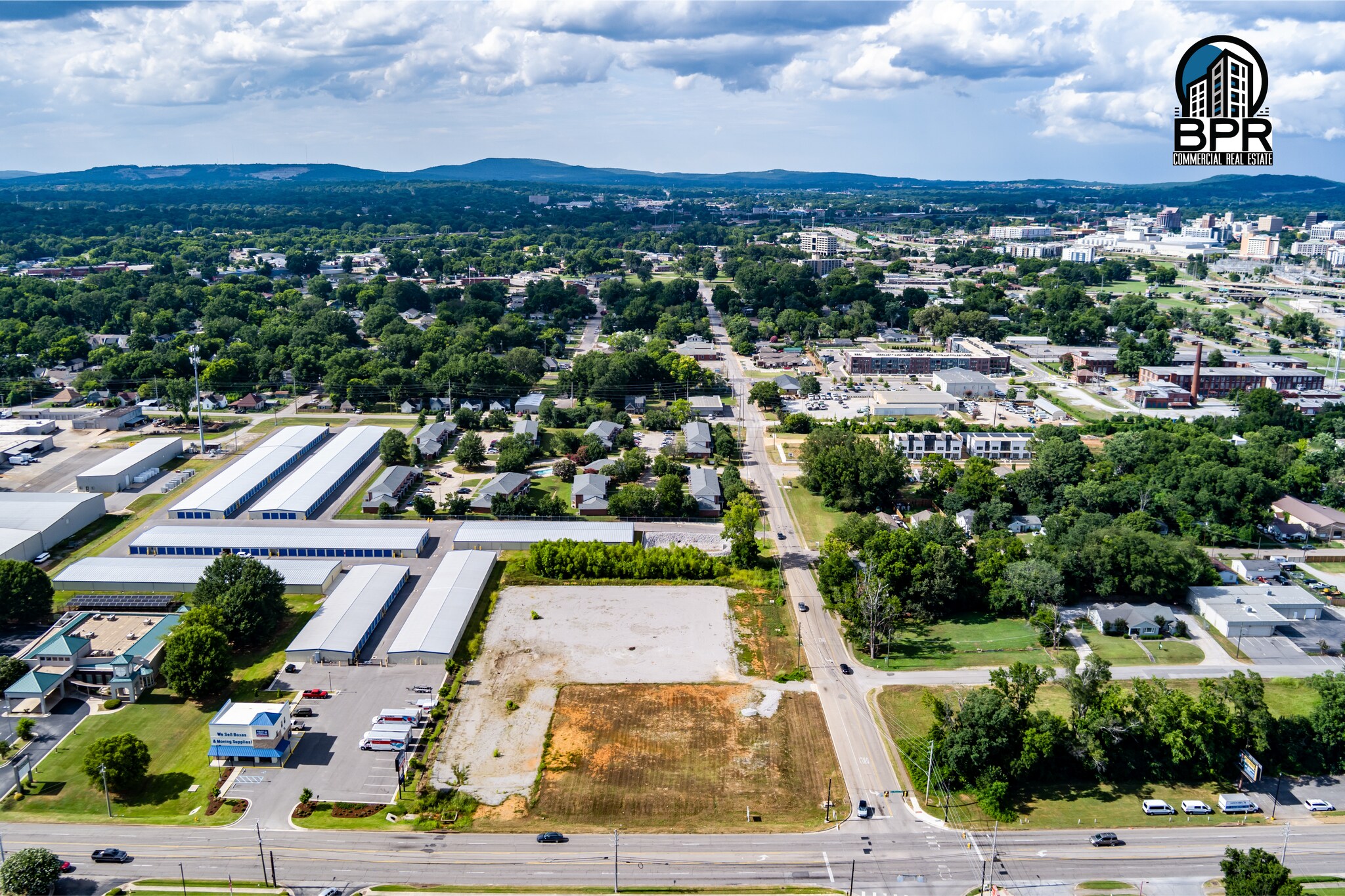 2750 Bob Wallace Ave SW, Huntsville, AL à vendre Aérien– Image 1 sur 2