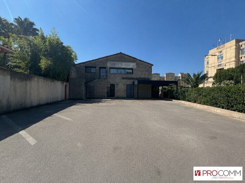 Bureau dans Montpellier à louer - Photo de l’immeuble – Image 3 sur 3
