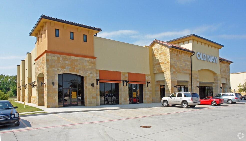 6163 Long Prairie Rd, Flower Mound, TX à louer - Photo de l’immeuble – Image 2 sur 17