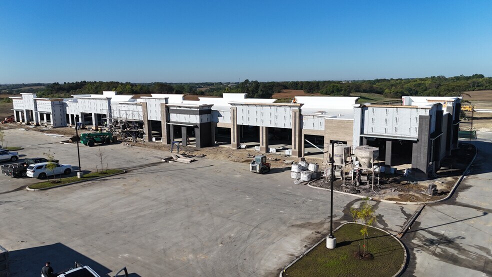Grand Prairie PKWY, Waukee, IA à louer - Photo de l’immeuble – Image 2 sur 9