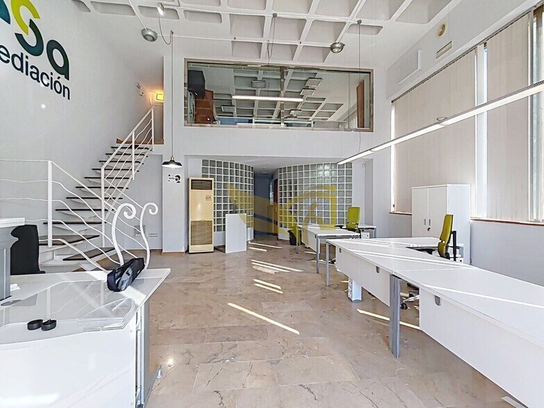 Bureau dans Alcantarilla, Murcia à vendre - Photo principale – Image 1 sur 1