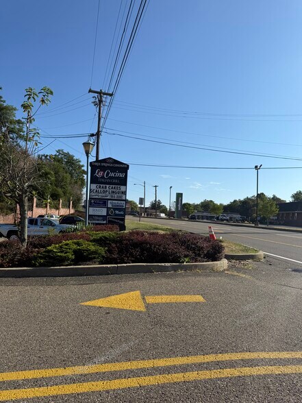 204 Three Springs Dr, Weirton, WV à louer - Photo de l’immeuble – Image 3 sur 15