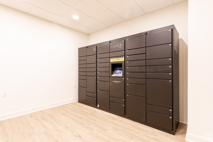 1 Woodbridge Ctr, Woodbridge, NJ à louer - Photo intérieure – Image 3 sur 11