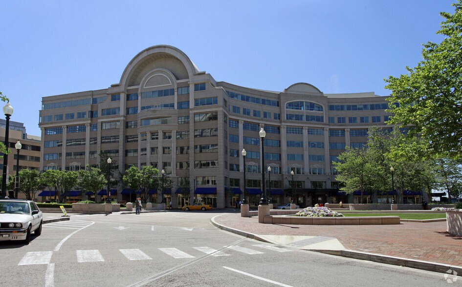 1250-1280 Maryland Ave SW, Washington, DC à louer - Photo de l’immeuble – Image 1 sur 10