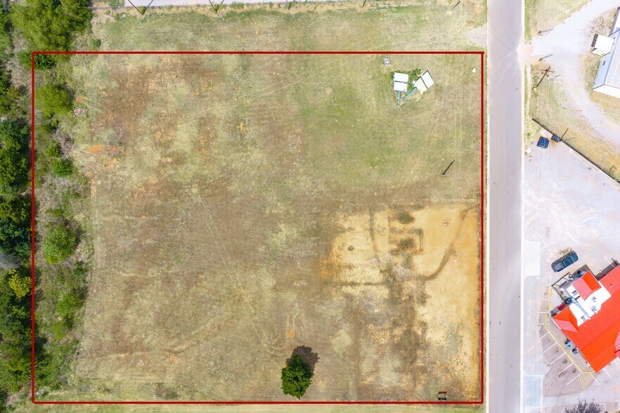 Oak Dr, Blanchard, OK à vendre - Photo de l’immeuble – Image 3 sur 25