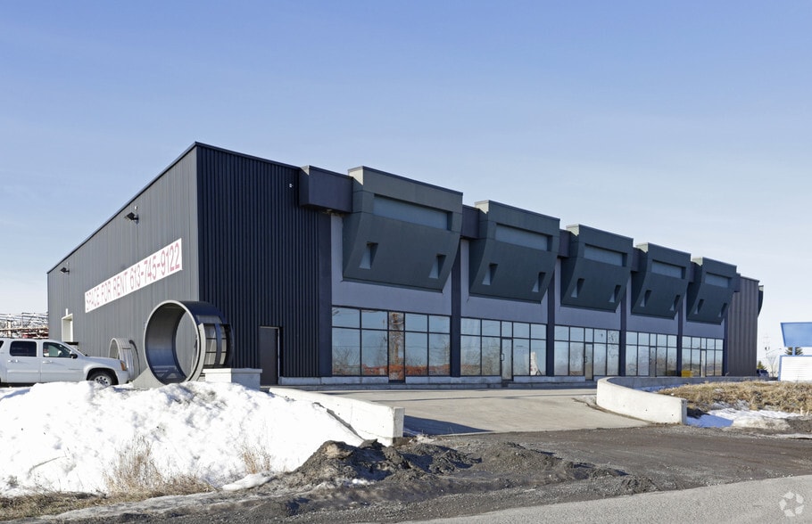 240-250 Entreprise Rd, Russell, ON à louer - Photo de l’immeuble – Image 3 sur 7