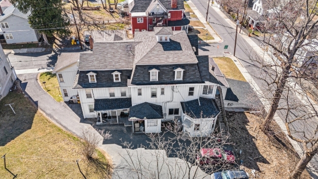 201 1st St, Slatington, PA à vendre - Photo principale – Image 1 sur 1