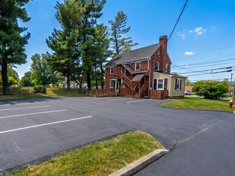 10611 York Rd, Cockeysville, MD à vendre - Photo de l’immeuble – Image 3 sur 7
