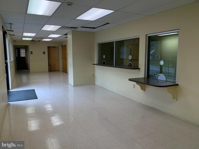 1132 Ridge Rd, Pottstown, PA à vendre - Photo de l’immeuble – Image 3 sur 12