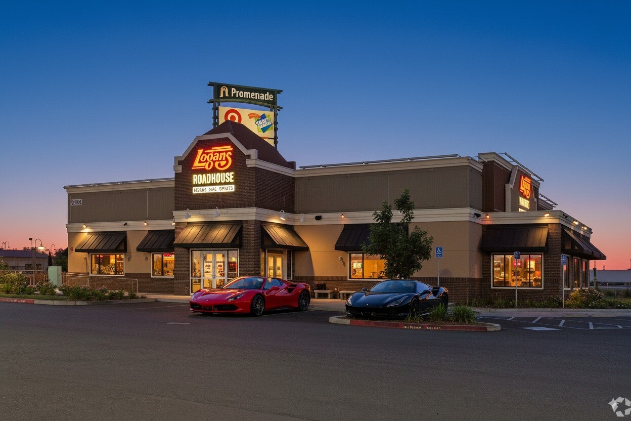 3698 N Freeway Blvd, Sacramento, CA à louer Photo principale– Image 1 sur 4