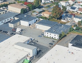 74 Louis Ct, South Hackensack, NJ à louer Photo de l’immeuble– Image 1 sur 1