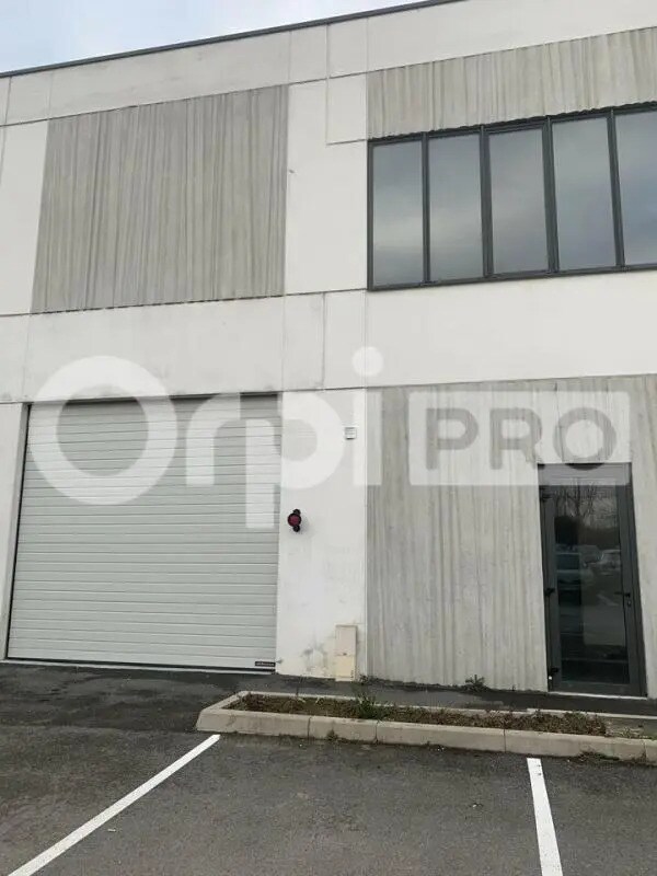 Local d’activités dans Serris à louer Photo de l’immeuble– Image 1 sur 8