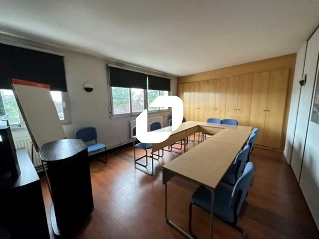 Bureau dans Chatou à louer Photo intérieure– Image 1 sur 10