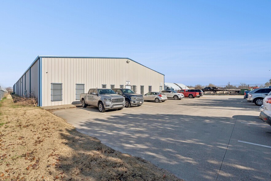 2627 SW 22nd St, Oklahoma City, OK à vendre - Photo de l’immeuble – Image 2 sur 33