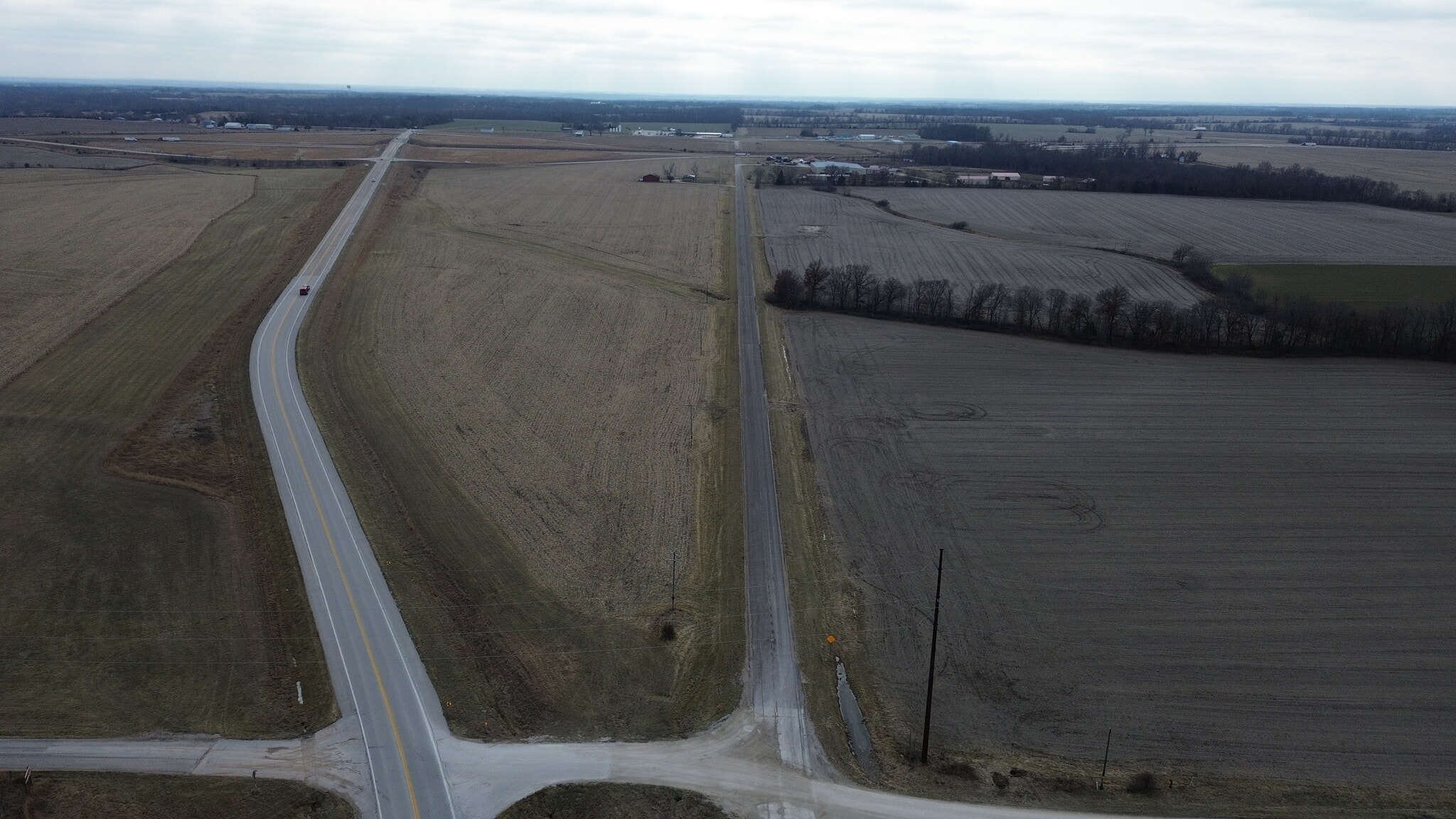 6801 Highway 24, Palmyra, MO à vendre Photo principale– Image 1 sur 9