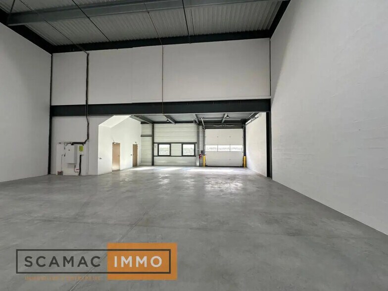 1 Avenue Paul Maintenant, 91100 Corbeil-Essonnes, Corbeil-Essonnes à louer - Photo de l’immeuble – Image 3 sur 6