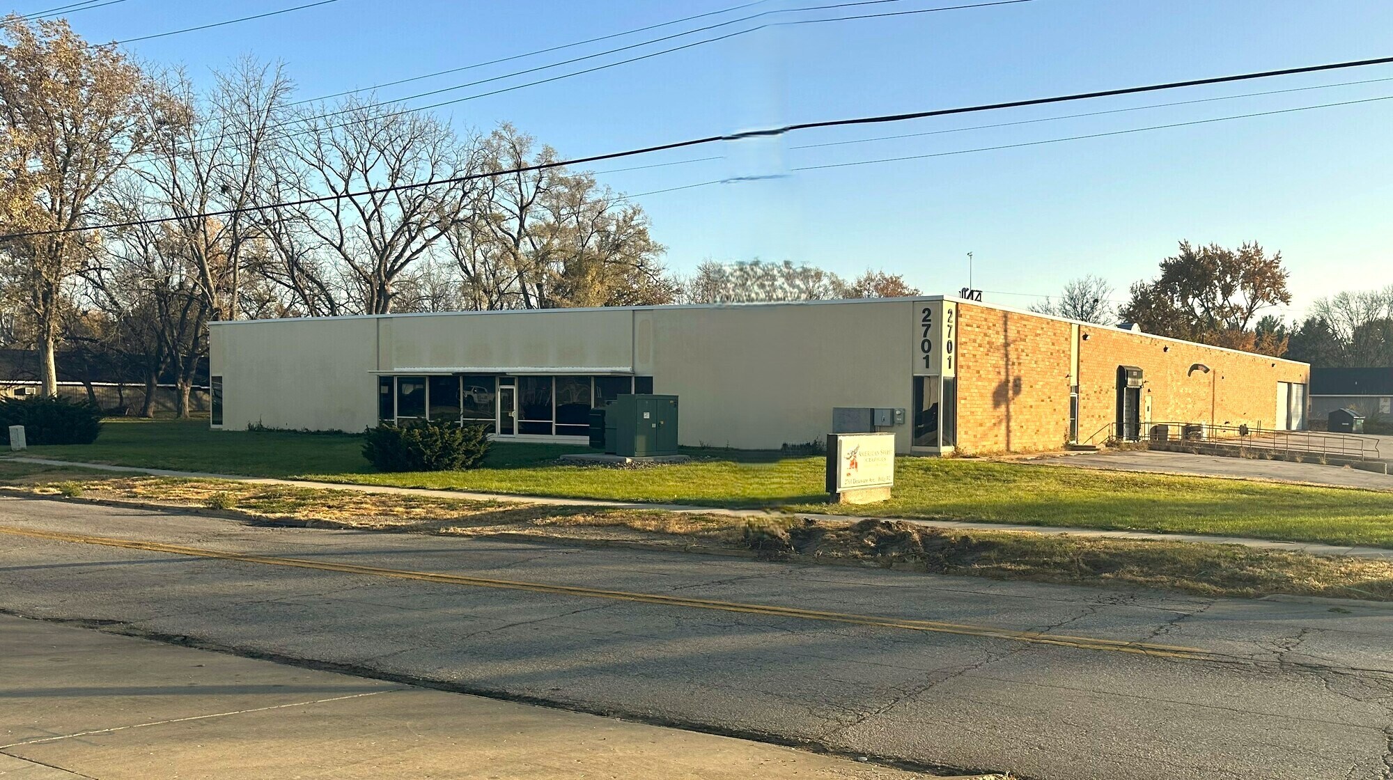 2701 Delaware Ave, Des Moines, IA à vendre Photo de l’immeuble– Image 1 sur 13