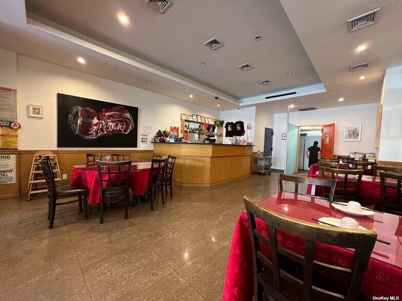 18-24 College Point Blvd, Flushing, NY à vendre - Photo de l’immeuble – Image 3 sur 17