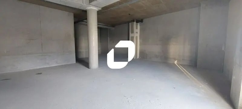 Bureau dans Saint-Ouen-sur-Seine à vendre - Photo de l’immeuble – Image 3 sur 6