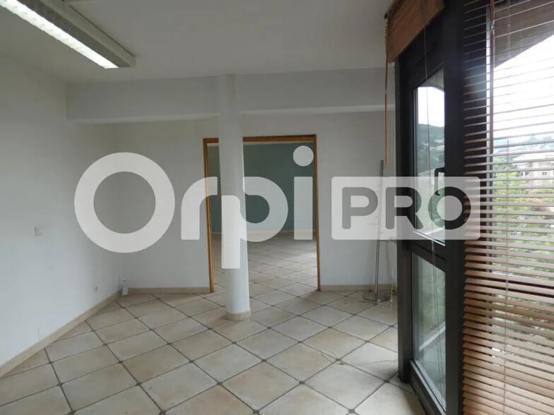 Bureau dans Manosque à vendre - Photo intérieure – Image 3 sur 12