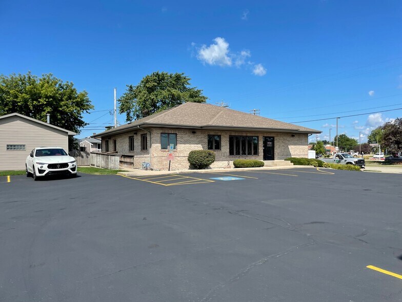 5300 Green Bay Rd, Kenosha, WI à louer - Photo de l’immeuble – Image 2 sur 24