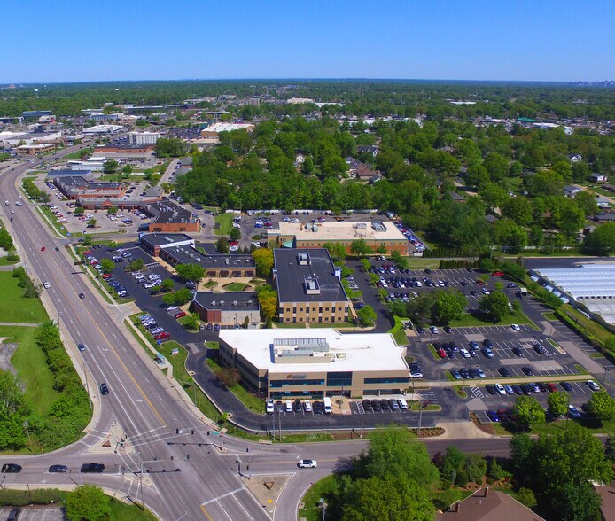 3890 S Lindbergh Blvd, Sunset Hills, MO à louer - Photo de l’immeuble – Image 2 sur 6