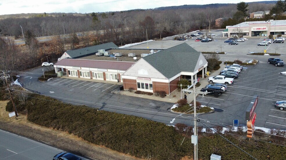 60 Cantor Dr, Willimantic, CT à louer - Photo de l’immeuble – Image 2 sur 4