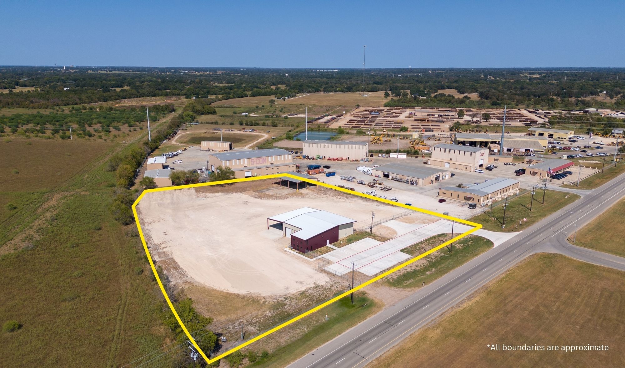 8388 W State Highway 21, Bryan, TX à louer Photo de l’immeuble– Image 1 sur 16