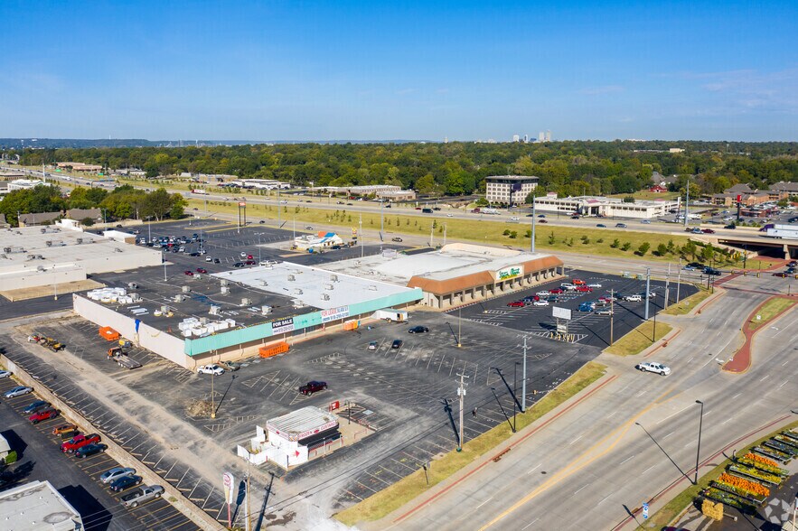 5112 S Harvard Ave, Tulsa, OK à vendre - Photo de l’immeuble – Image 2 sur 7