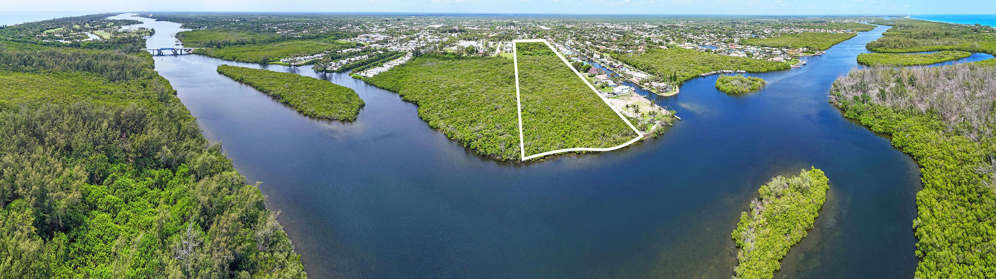 Unassigned Southeast Delafield Street, Hobe Sound, FL à vendre Aérien– Image 1 sur 22