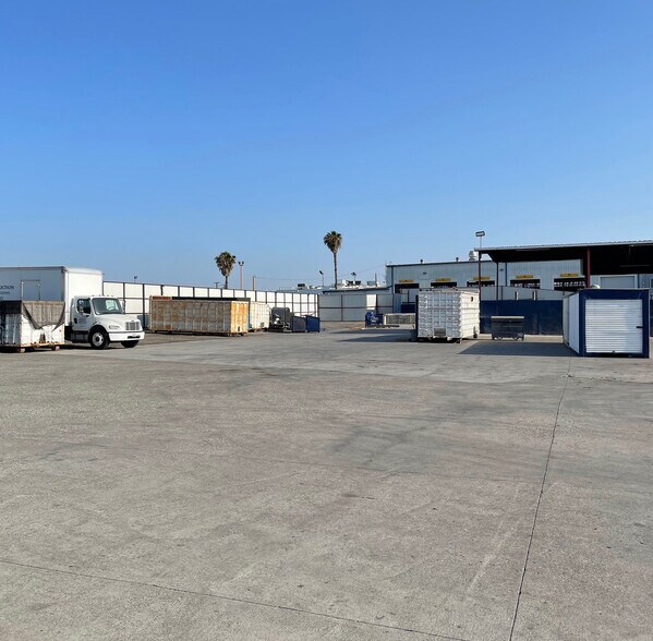 15001 S San Pedro, Gardena, CA à vendre - Photo de l’immeuble – Image 3 sur 5