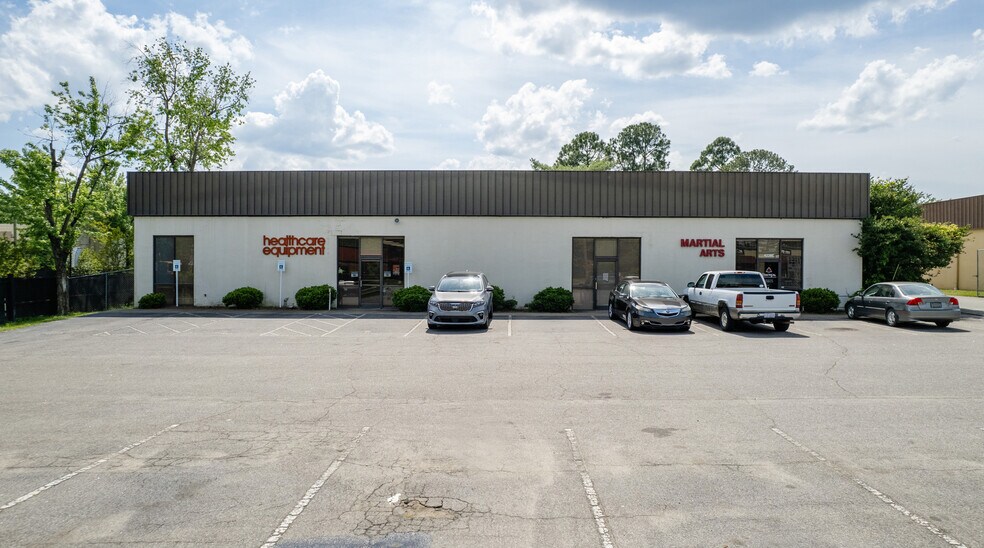 4228 Garrett Rd, Durham, NC à vendre - Photo de l’immeuble – Image 2 sur 7